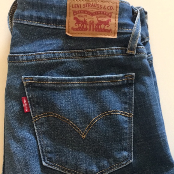 Levi’s jeans. Stretchy material - Picture 2 of 7
